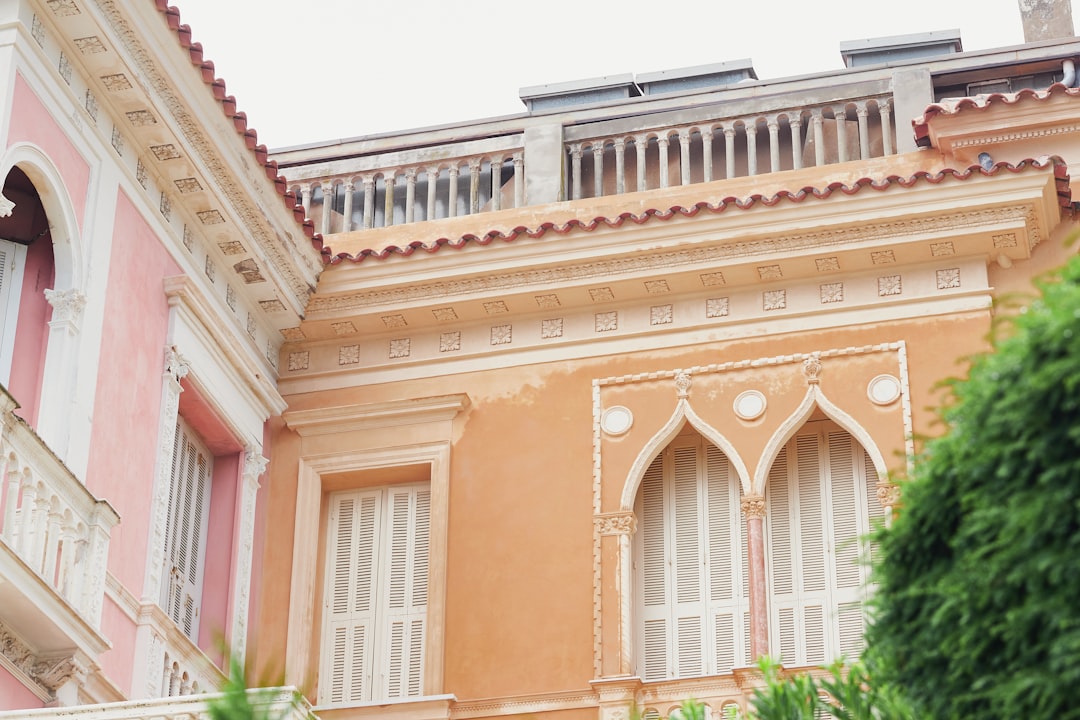 entdecken sie das vermögen der rothschild-familie – eine faszinierende geschichte von einfluss, reichtum und finanzexpertise.